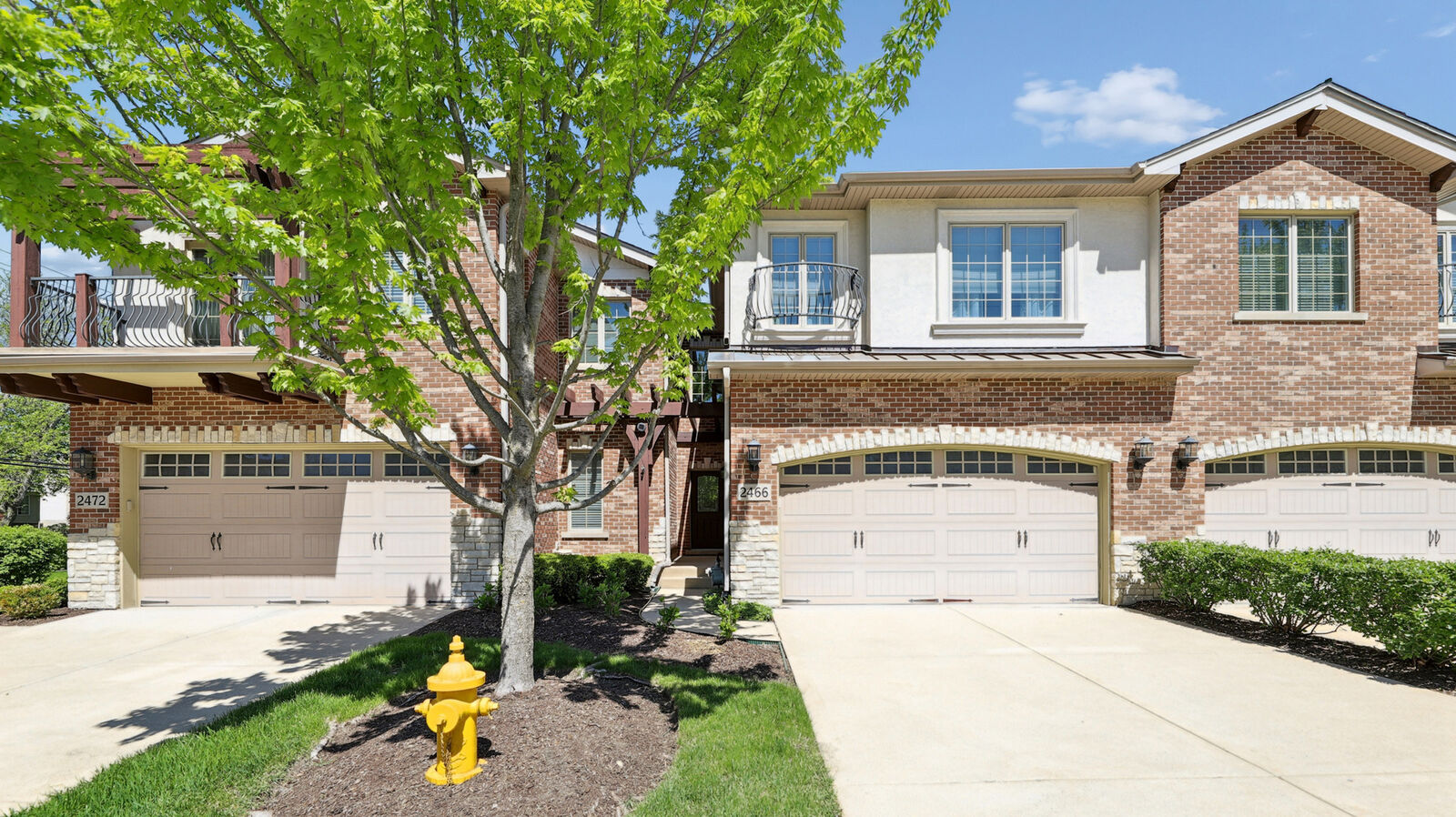 Property Photo:  2466 Nicola Court  IL 60101 