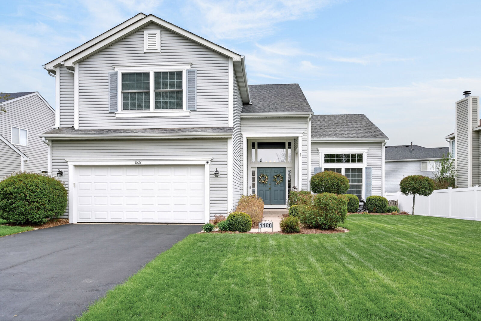 Property Photo: 1160 Heavens Gate IL 60156