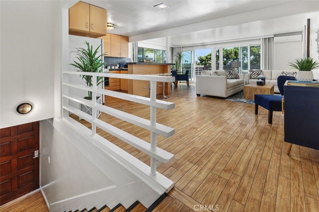 Property Photo:  420 Marine Street 3  CA 90405 