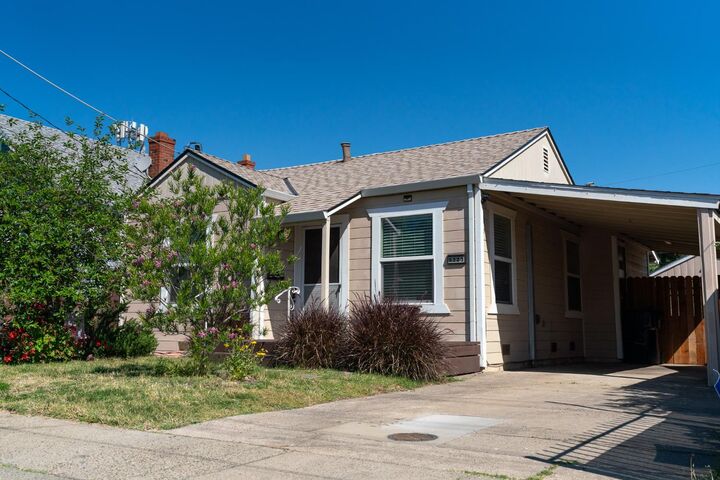 Property Photo:  5223 15th Avenue  CA 95820 