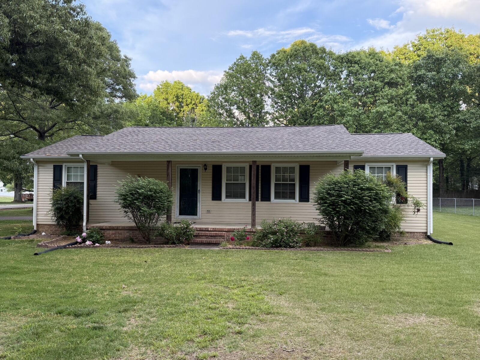 Property Photo:  612 Marbury Rd  TN 37388 