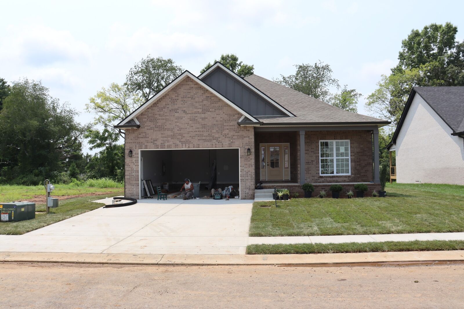 Property Photo:  734 Southern Pine Trl  TN 37043 