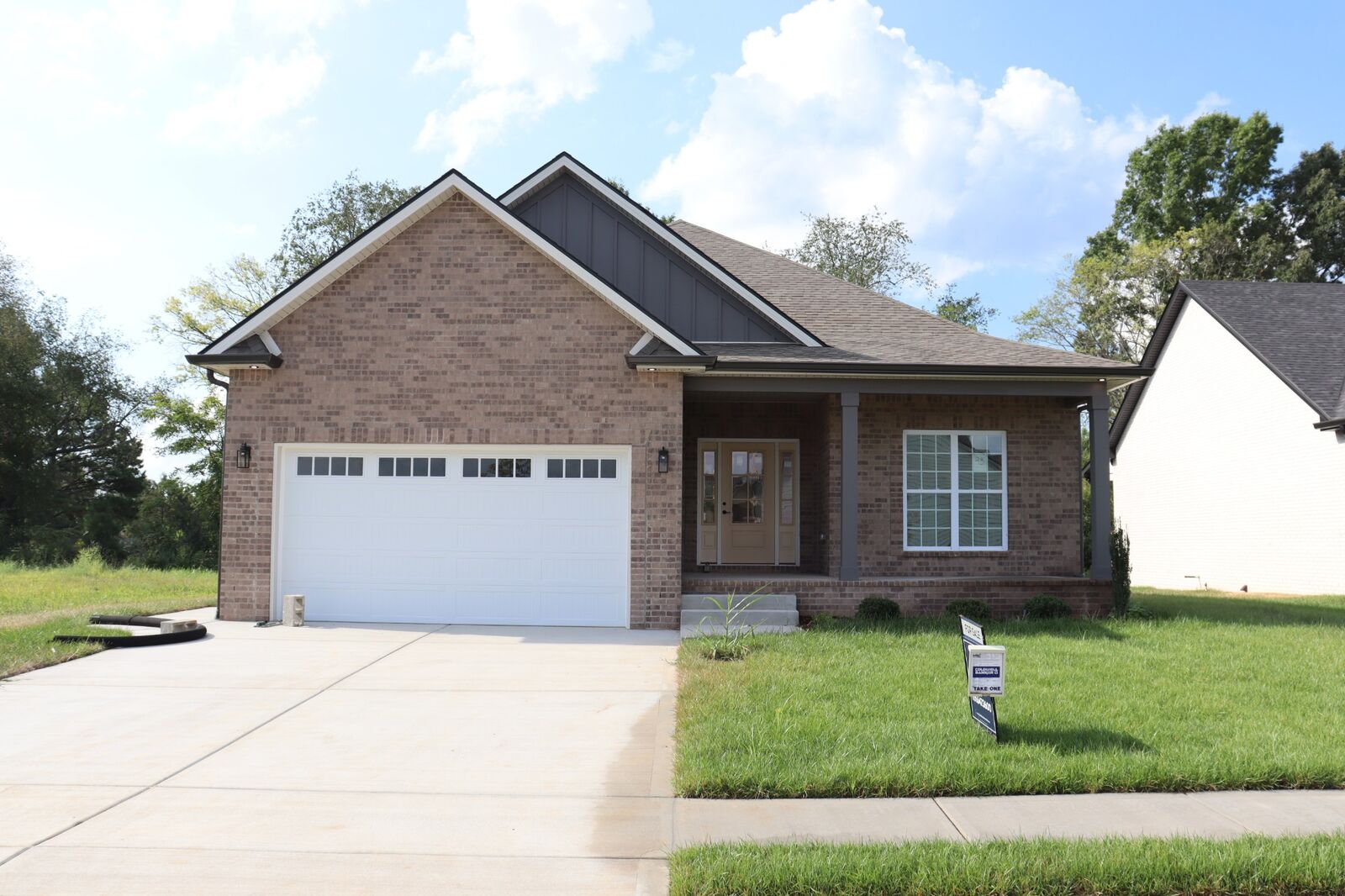 Property Photo:  734 Southern Pine Trl  TN 37043 