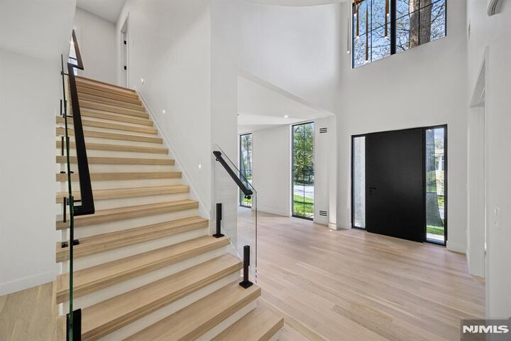 Property Photo:  242 Hardenburgh Avenue  NJ 07627 