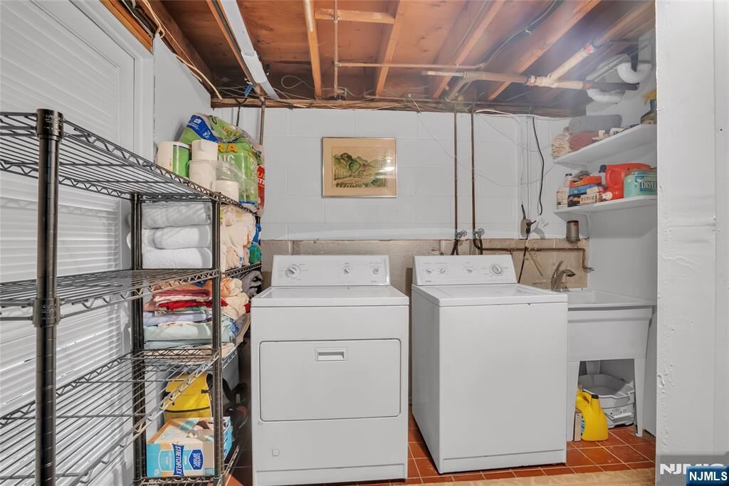 Property Photo:  12 Stafford Drive  NJ 07465 