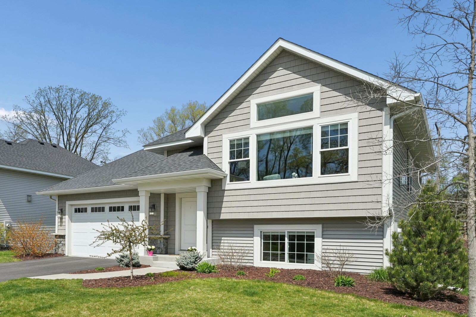 Property Photo:  7124 51st Avenue N  MN 55428 