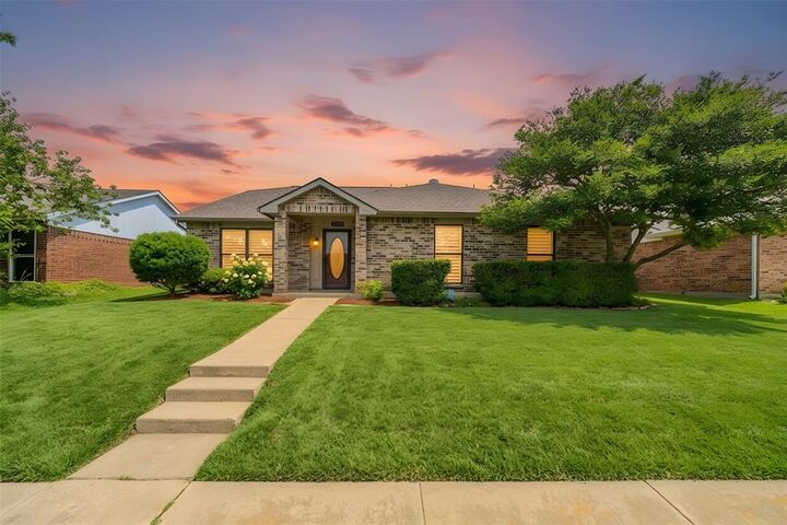 Photo de la propriété:  4420 Seville Lane  TX 75070 