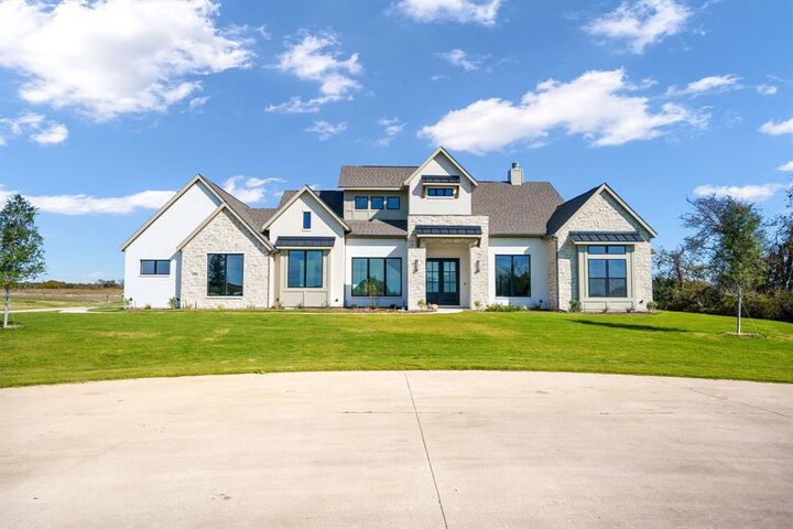 Property Photo:  6250 McChesney Drive  TX 76065 