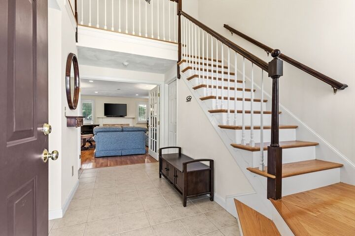 Property Photo: 5 Niblick Way 5 MA 01864