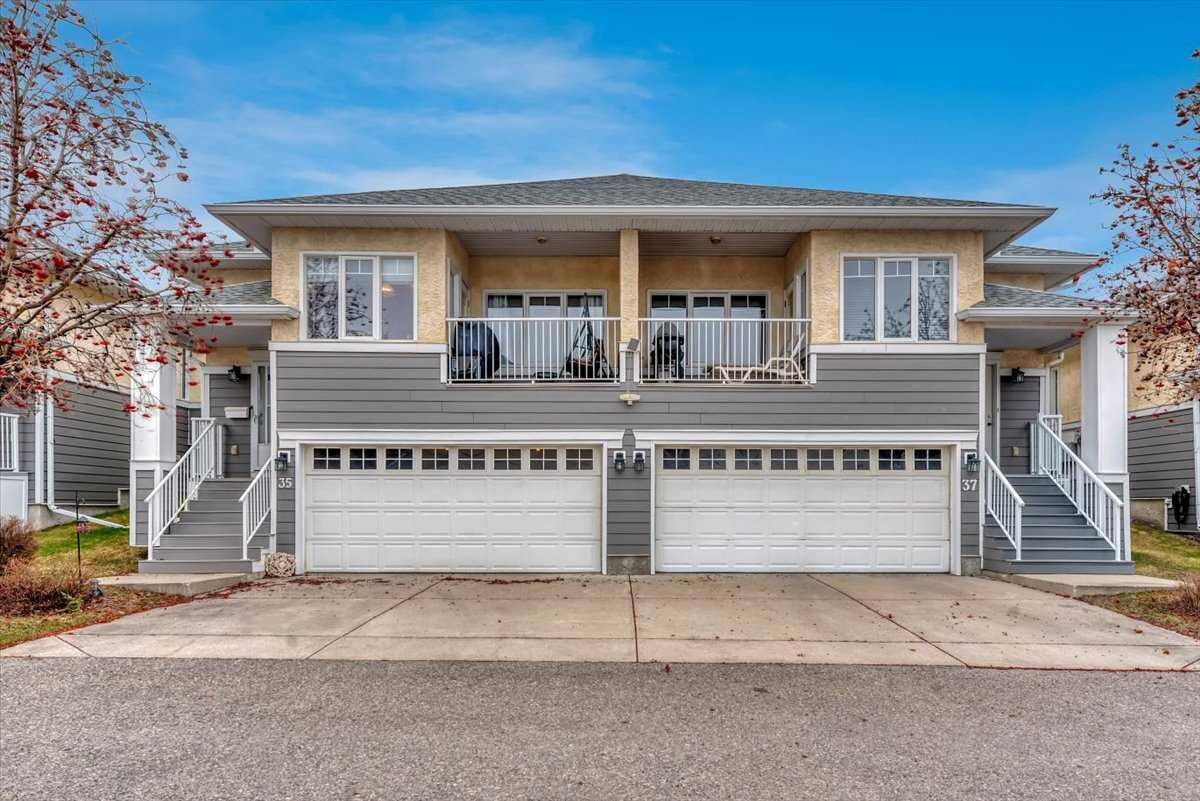 Property Photo: 72 Millside Drive SW 35 AB T2Y 2P9