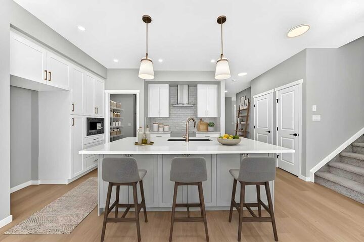 Property Photo: 547 Mercado Avenue SE AB T3M 4C9