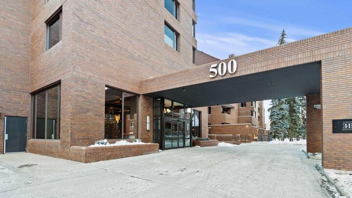 Property Photo: 500 Eau Claire Avenue SW 1002A AB T2P 3R8