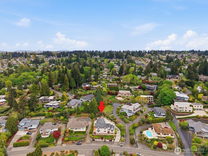 Property Photo:  18124  Riviera Place SW  WA 98166 