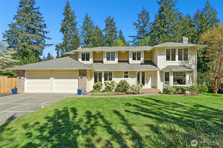 Property Photo:  19924  163rd Avenue NE  WA 98072 