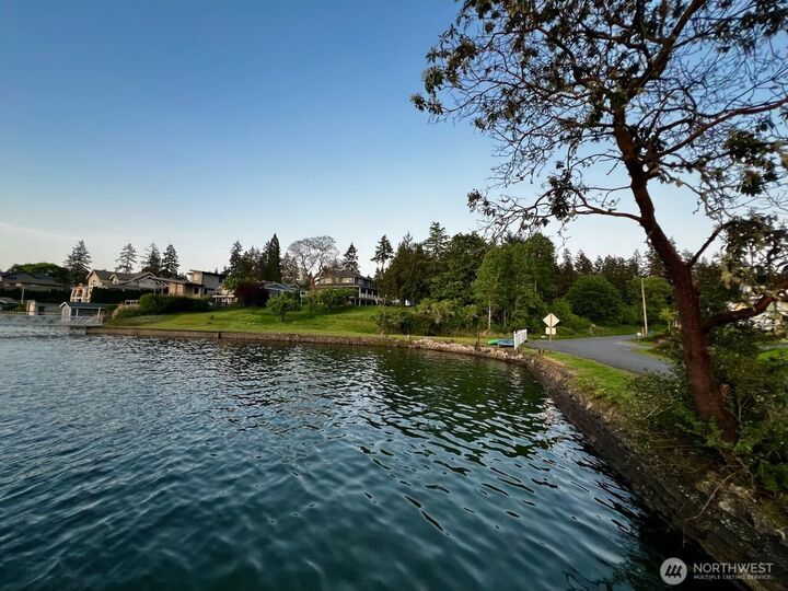 Property Photo:  582  North Shore Blvd  WA 98333 