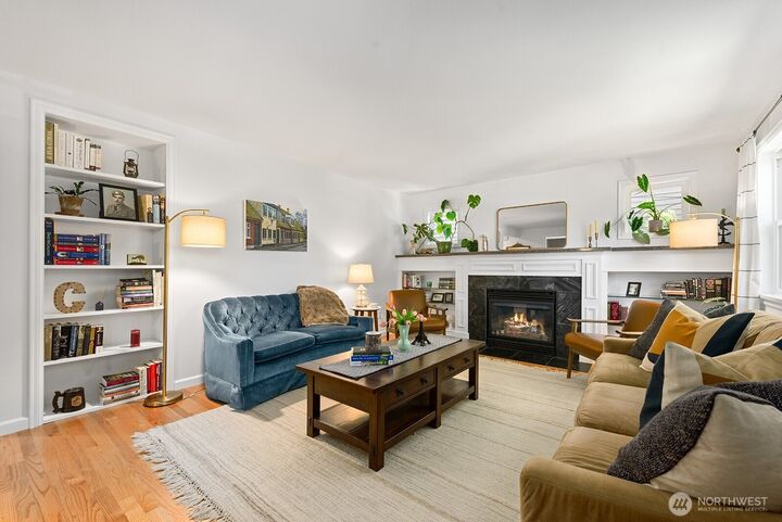 Property Photo:  3907 SW Ida Street  WA 98136 
