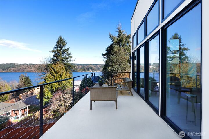 Property Photo:  4224 NE 124th Street  WA 98125 