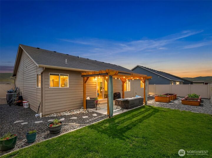 Property Photo:  2259 S Mystical Loop  WA 98802 