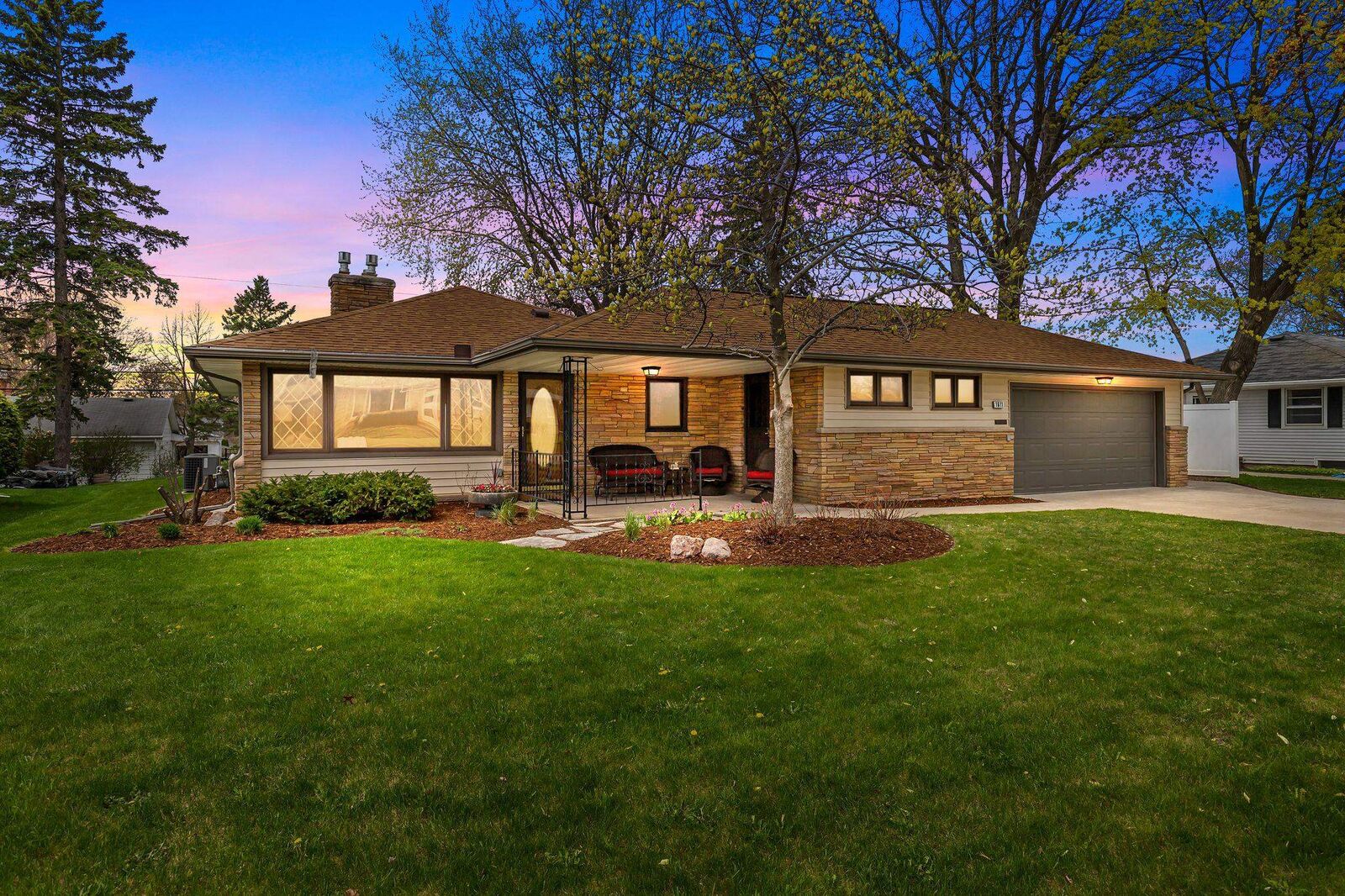 Property Photo:  1611 N Nicholas Street  WI 54914 