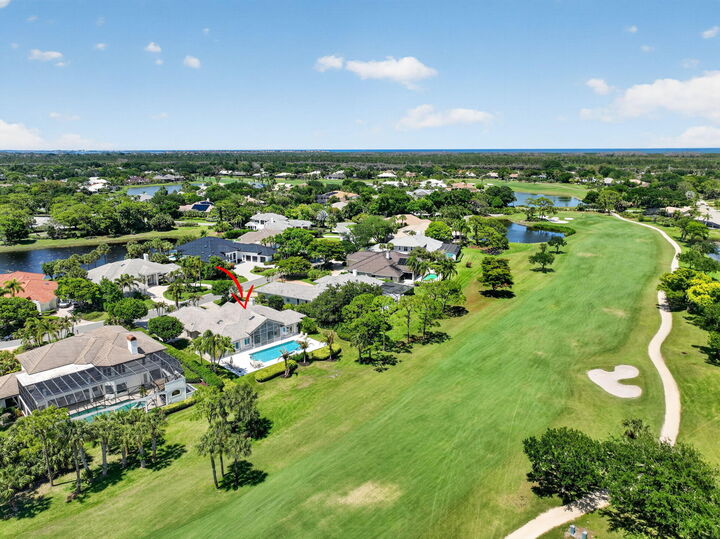 Property Photo: 6711 SE Barrington Drive FL 34997