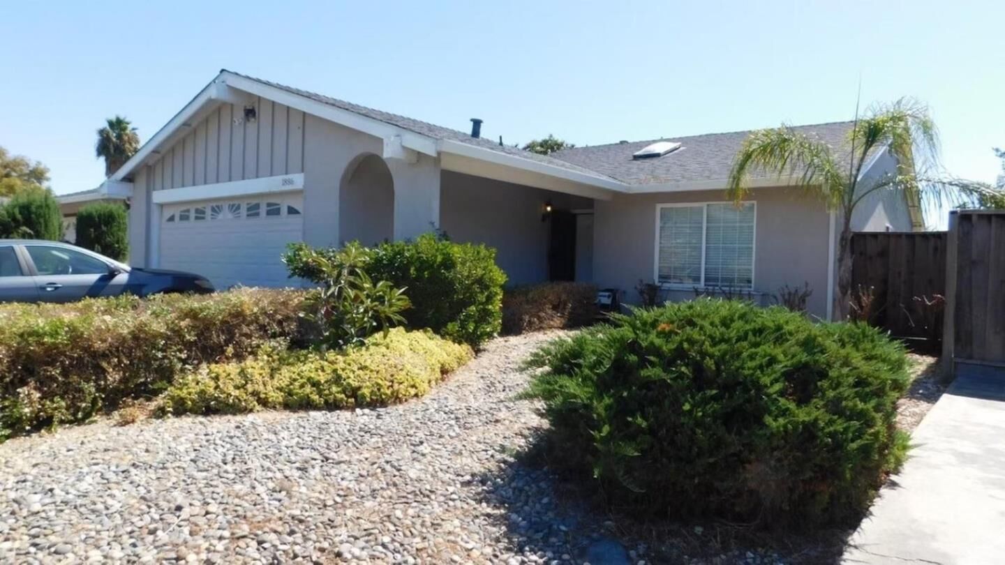 Property Photo:  1886 Pine Hollow Circle  CA 95133 