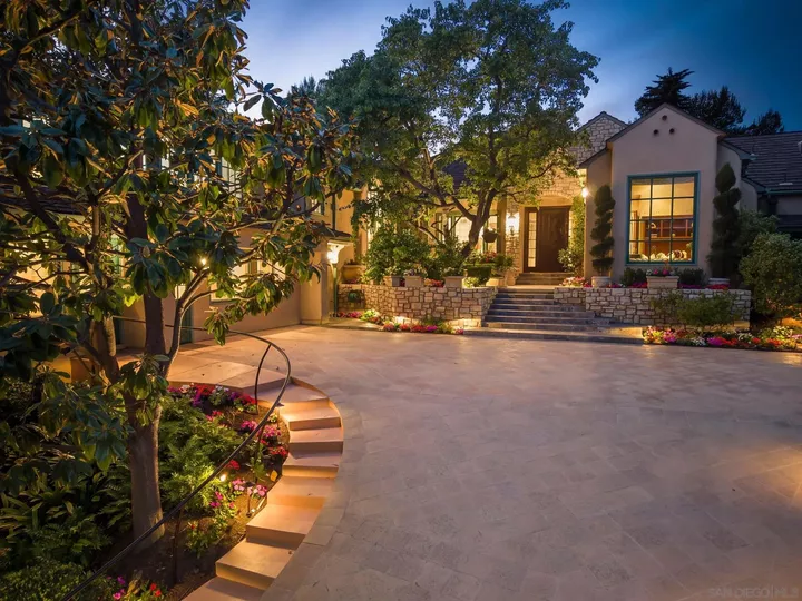 Property Photo: 6388 La Jolla Scenic Dr South CA 92037