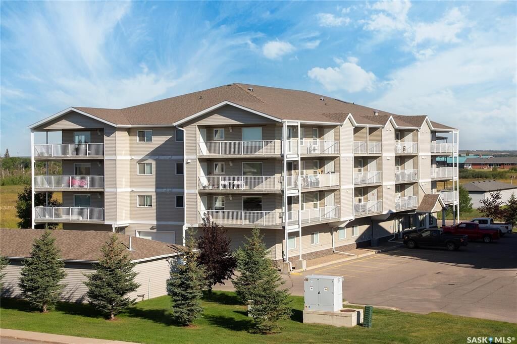 Property Photo:  2781 Woodbridge Drive 403  SK S6V 3Z9 