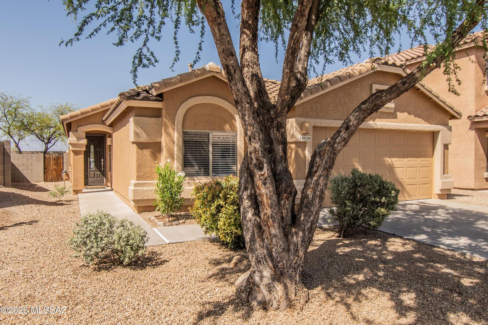 Property Photo:  10529 E Ottoman Drive  AZ 85747 