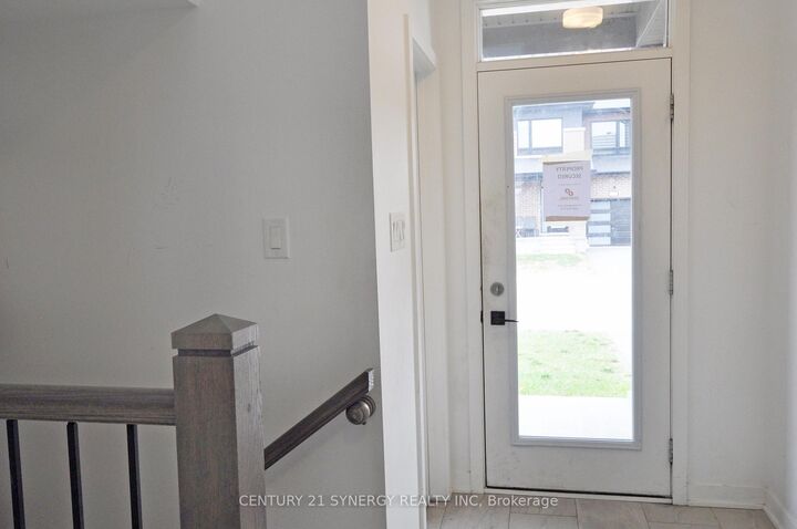 Property Photo: 284 Ormiston Crescent ON K2J 7E4