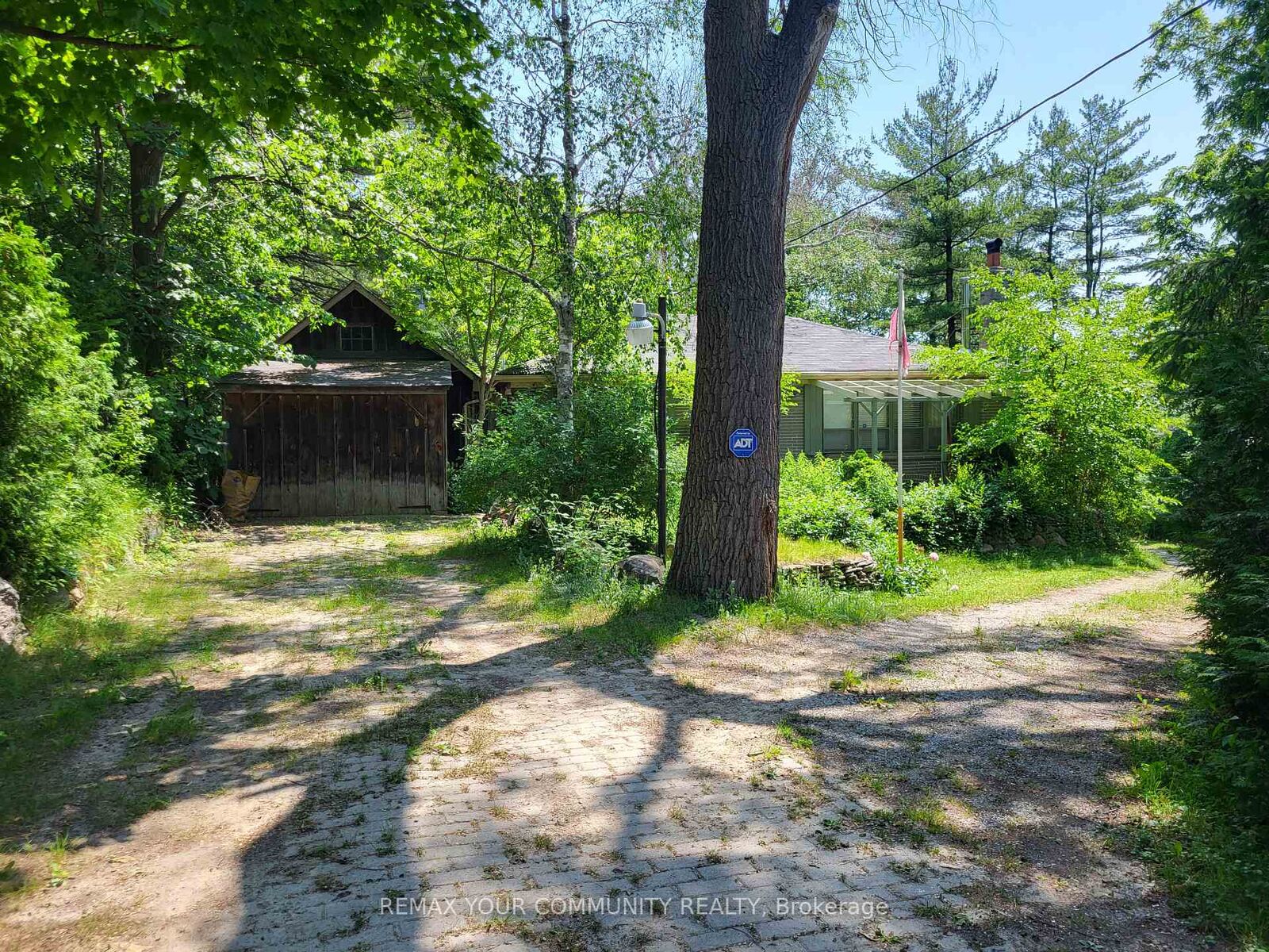 Property Photo: 11419 Bathurst Street ON L4S 1J9