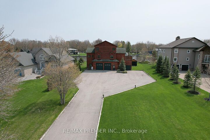 Property Photo: 31 Paradise Boulevard ON L0K 1B0