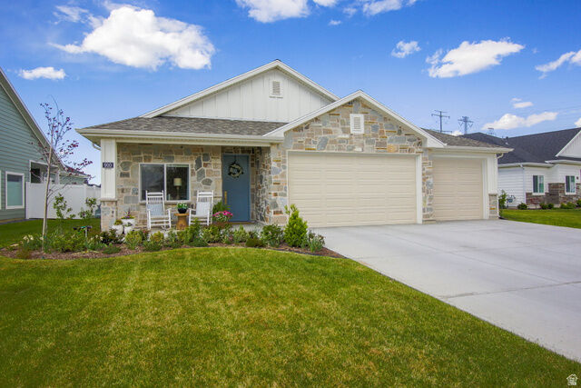 Property Photo:  910 S 1700 W 2  UT 84041 