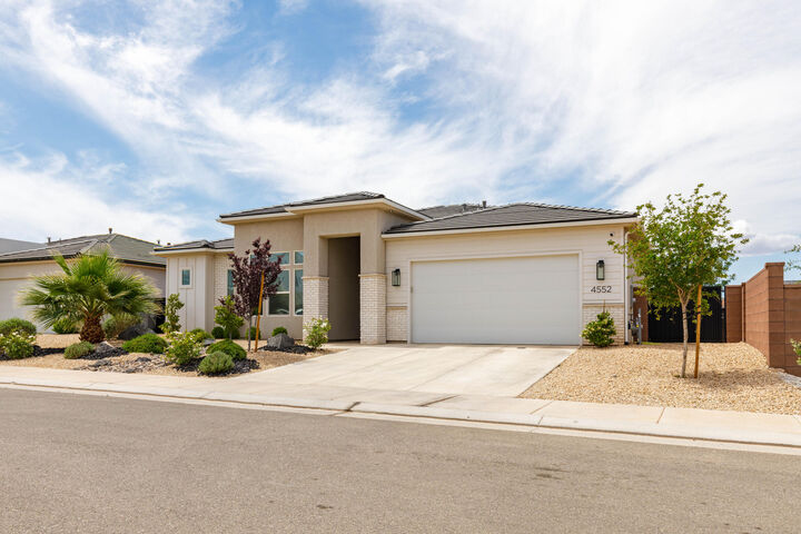 Property Photo:  4552 S Sophia Ln  UT 84780 