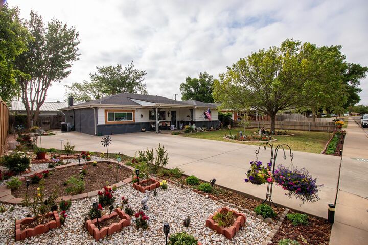 Property Photo:  3309 Kingston Road  TX 79106 