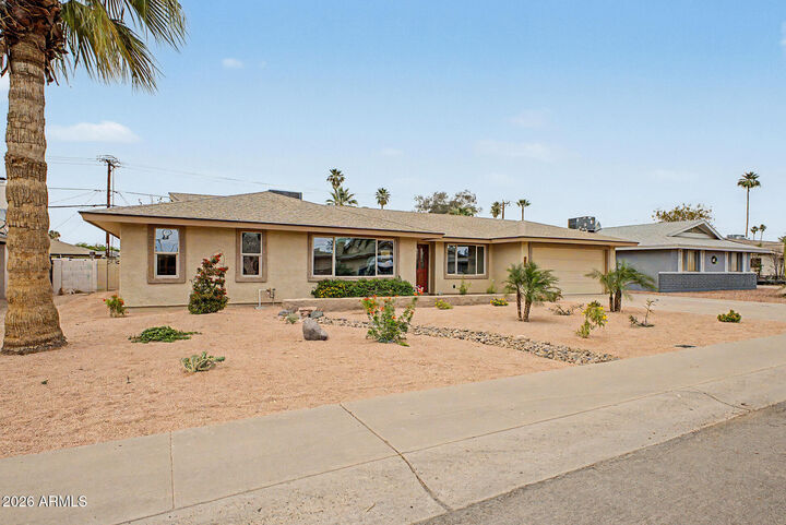 Property Photo:  922 E Loyola Drive  AZ 85282 