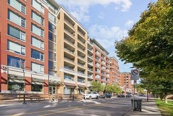Property Photo:  221 Union Street 715  BC V6A 0B4 