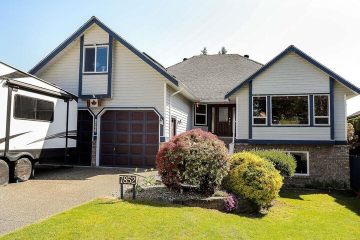 7852 167A Street — photo 1
