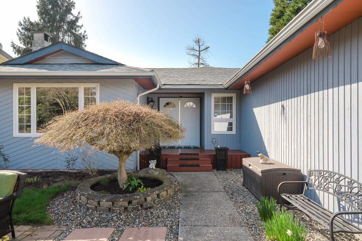 Property Photo:  1753 146 Street  BC V4A 5V4 