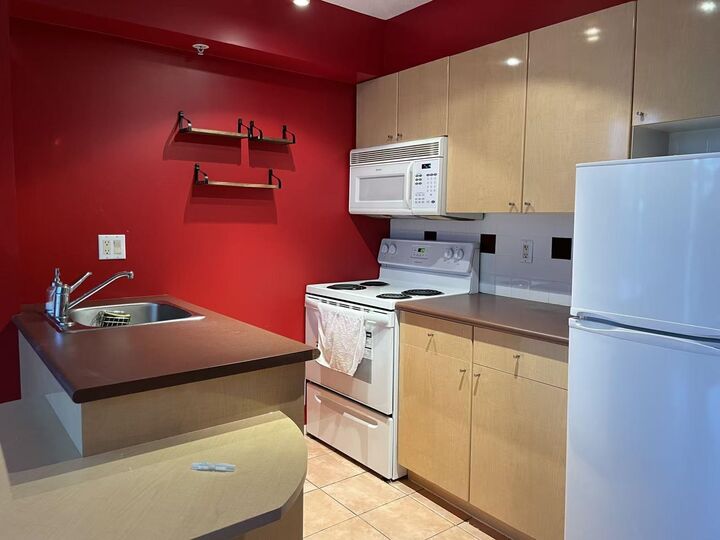 Property Photo:  1889 Alberni Street 509  BC V6G 3G7 