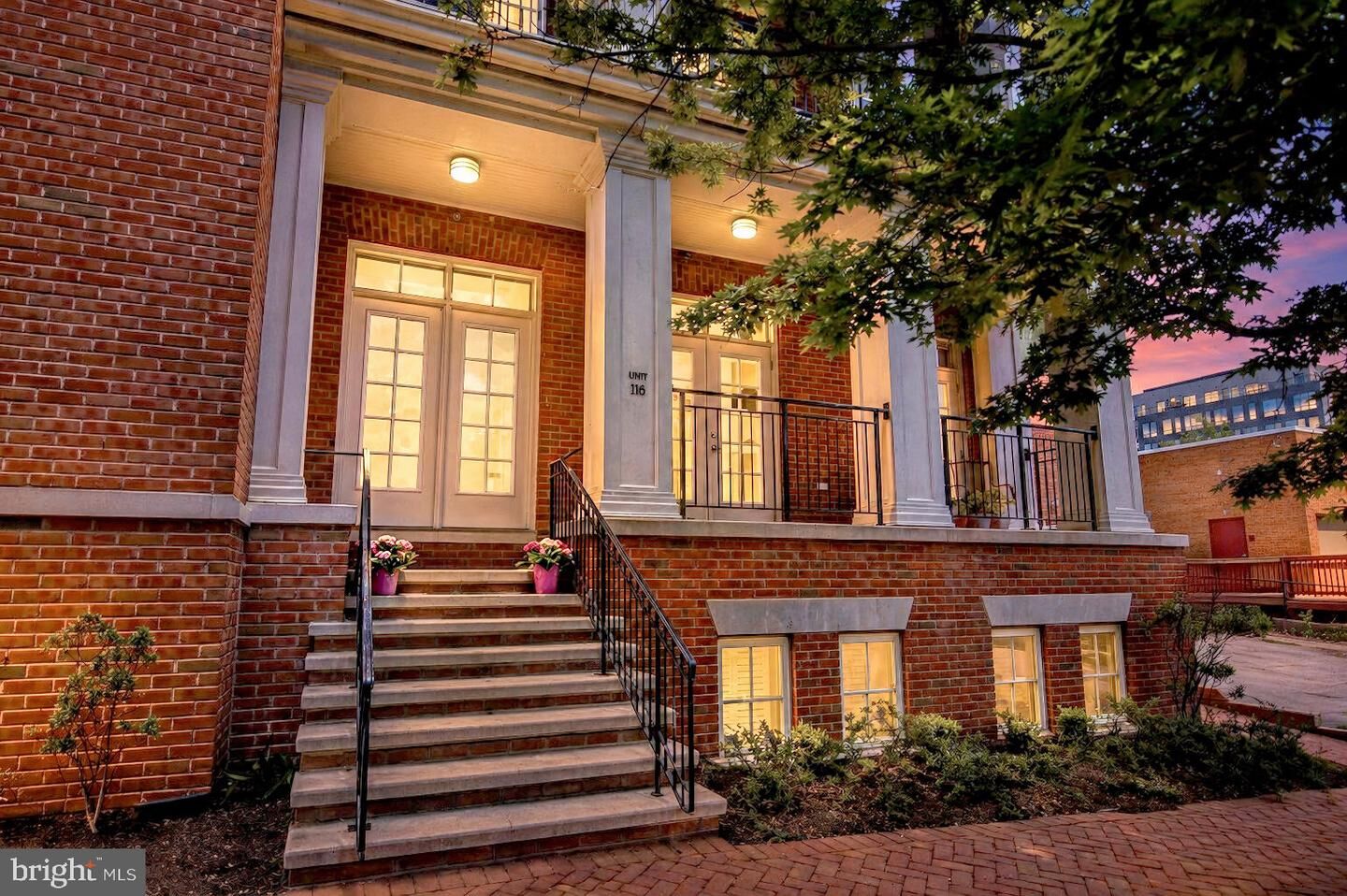 Property Photo: 1023 N Royal Street 116 VA 22314