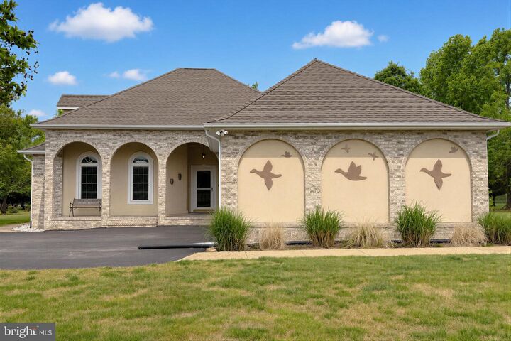 Property Photo:  21045 Oakland Hall Road  MD 20609 