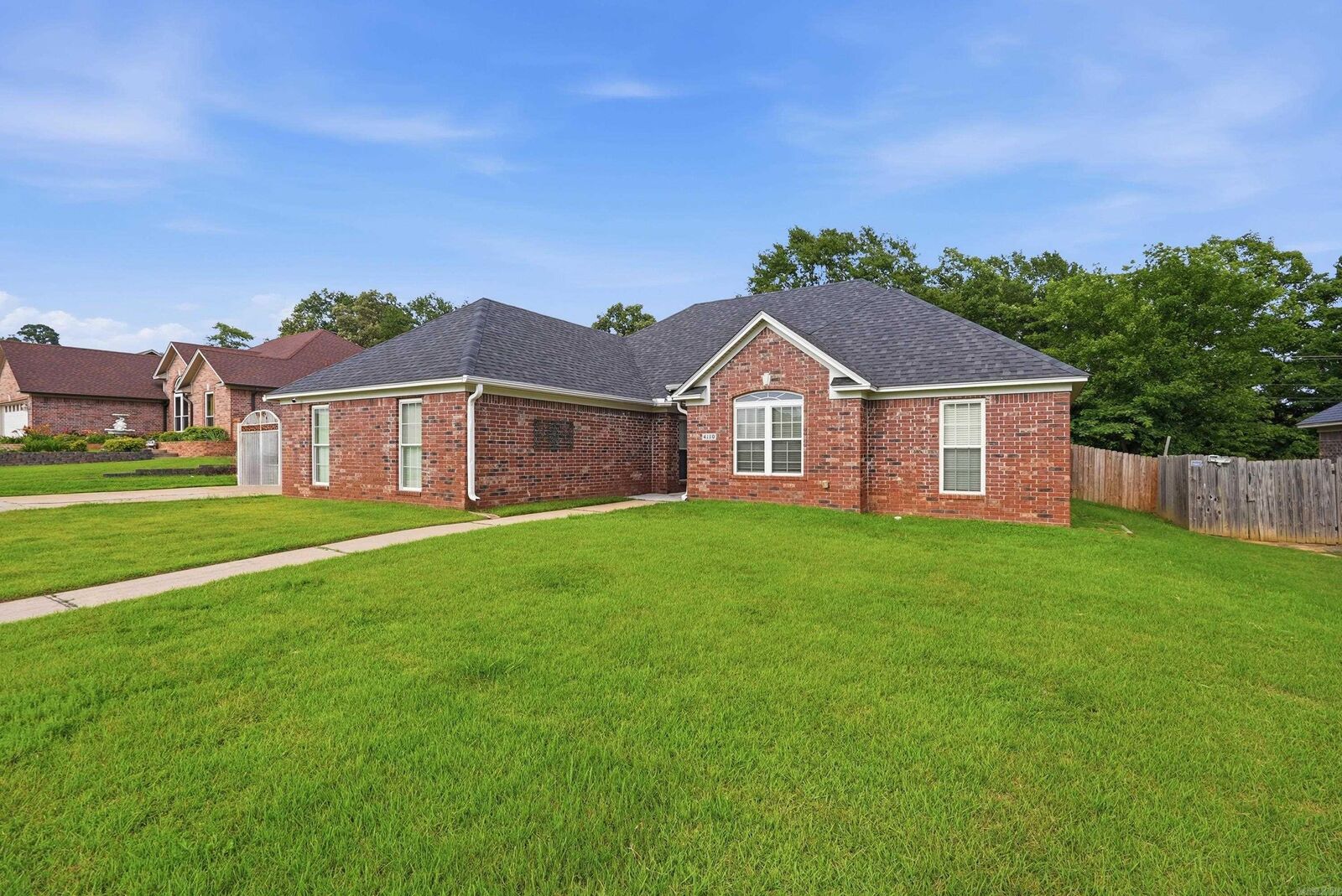 Property Photo: 4110 Stoneybrook Drive AR 72022