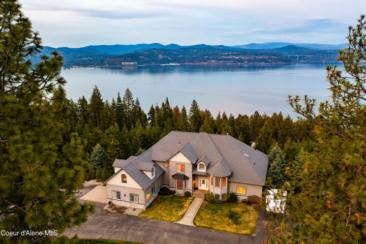 8 bed Coeur D'Alene home for sale: 4134 S Brentwood Ln, Coeur D'Alene ...