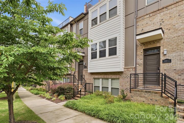 Property Photo:  18017 Nolita Lane  NC 28204 