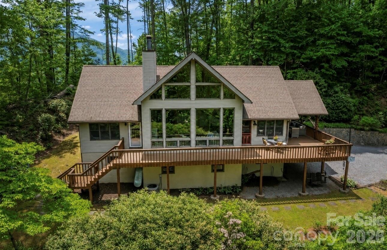 Property Photo:  1551 Walnut Creek Road  NC 28786 