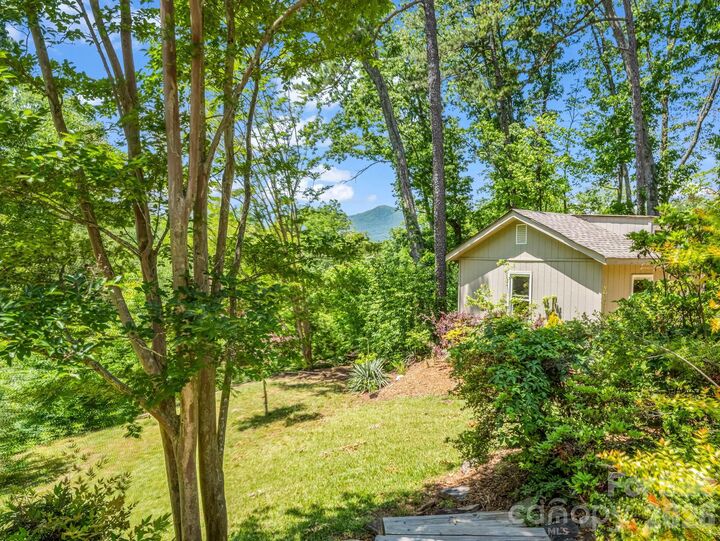 Property Photo:  7 Hearthstone Lane  SC 29356 