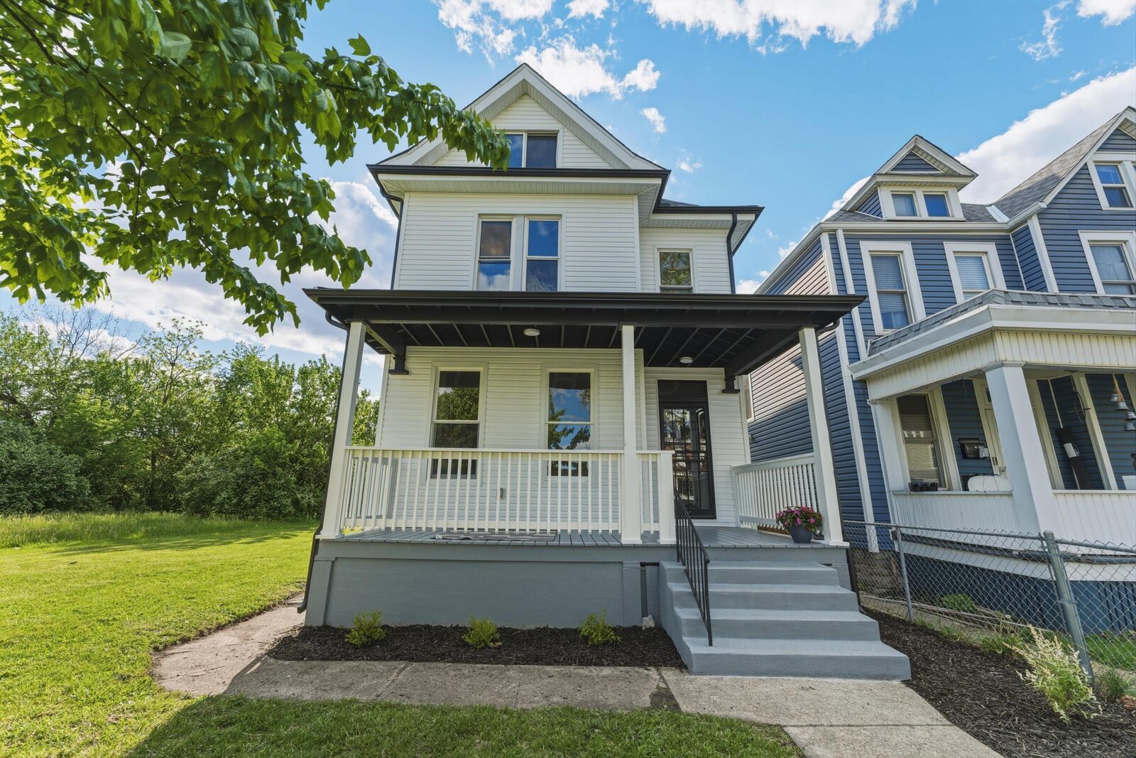 Property Photo:  473 N Garfield Avenue  OH 43203 