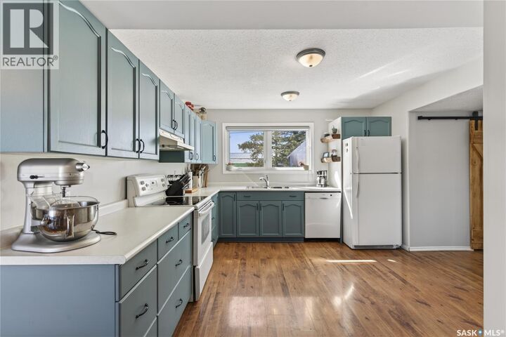 Property Photo: 149 2nd Avenue S SK S0M 2K0