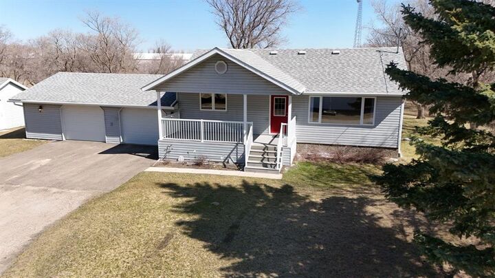 Property Photo:  785 Norquay Avenue  MB R0K 1G0 