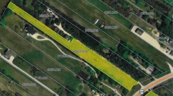 Property Photo:  0 Henderson Highway  MB R1C 0E9 